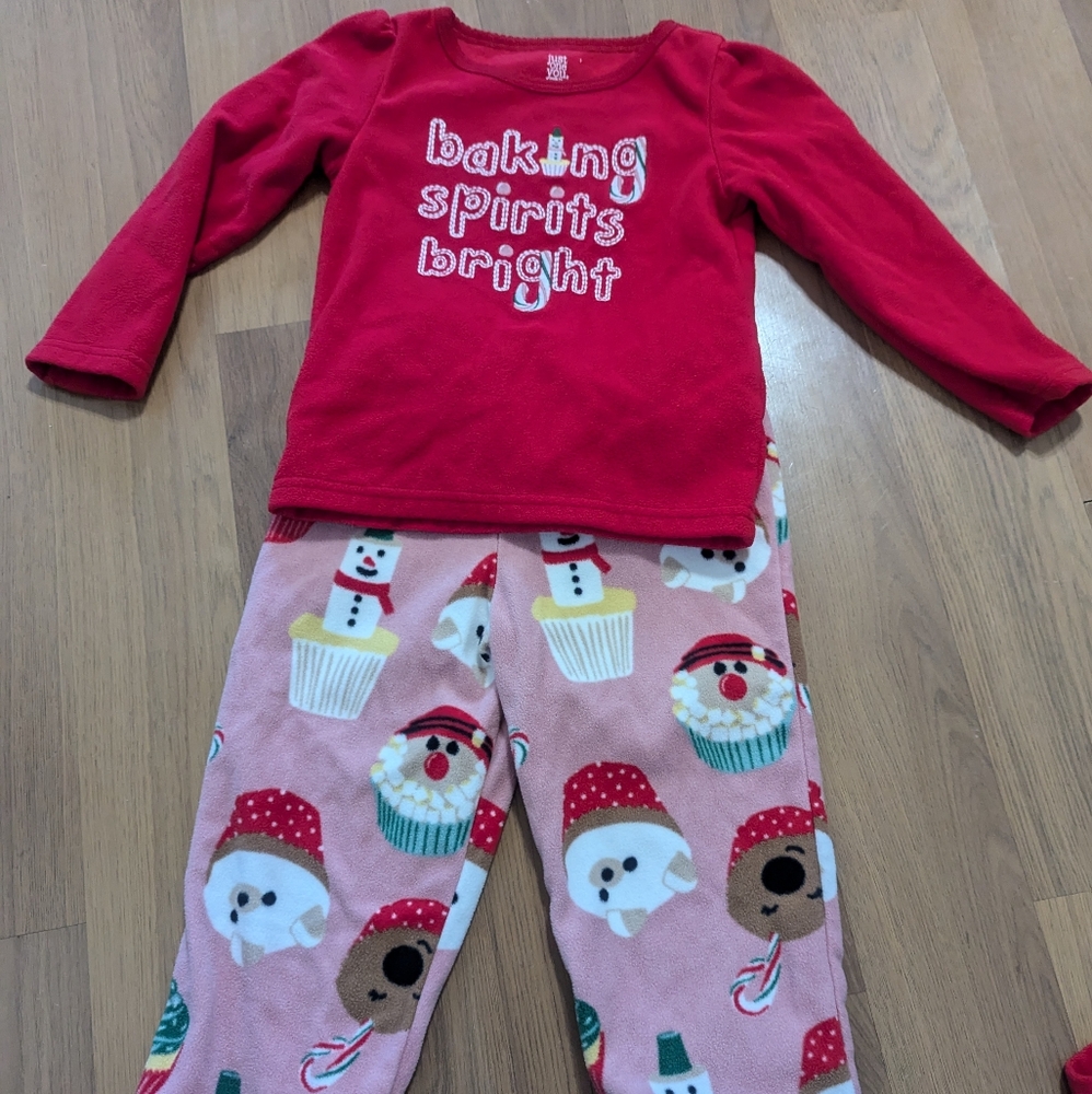 Christmas 2 piece pajamas